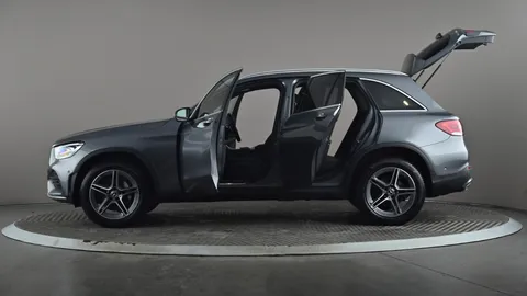 MERCEDES-BENZ GLC GLC 300e 4Matic AMG Line 9G-Tronic