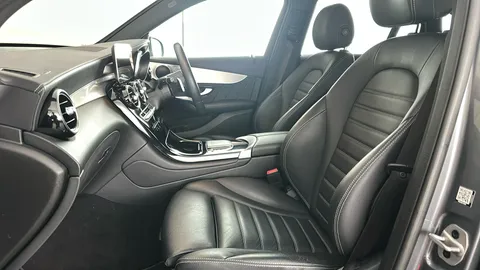 MERCEDES-BENZ GLC GLC 300e 4Matic AMG Line 9G-Tronic