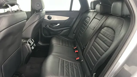 MERCEDES-BENZ GLC GLC 300e 4Matic AMG Line 9G-Tronic