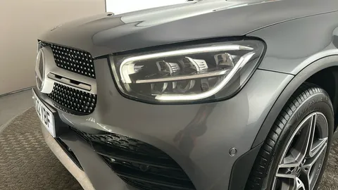MERCEDES-BENZ GLC GLC 300e 4Matic AMG Line 9G-Tronic