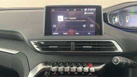 PEUGEOT 3008 1.2 PureTech GT Line