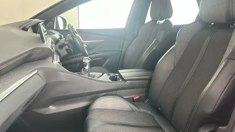 PEUGEOT 3008 1.2 PureTech GT Line