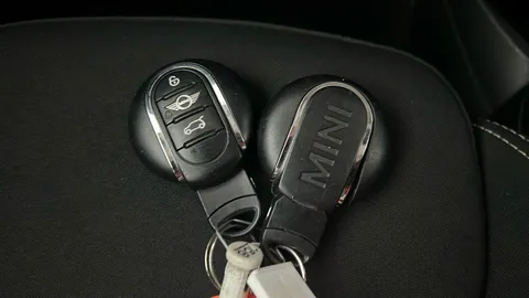 MINI HATCHBACK 2.0 Cooper S