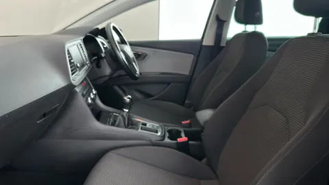 SEAT LEON 1.6 TDI SE Dynamic [EZ]