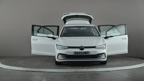 VOLKSWAGEN GOLF 1.5 TSI 150 Life