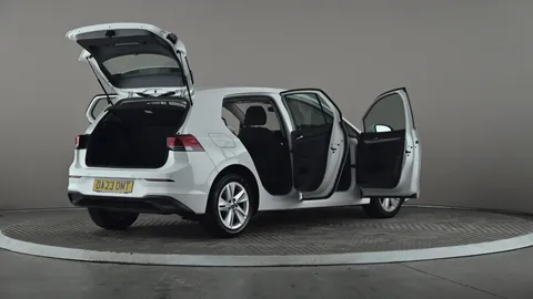 VOLKSWAGEN GOLF 1.5 TSI 150 Life