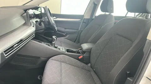 VOLKSWAGEN GOLF 1.5 TSI 150 Life