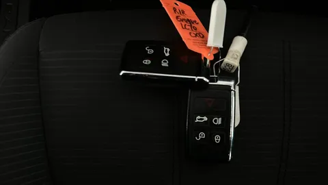 LAND ROVER RANGE ROVER EVOQUE 2.0 D150 2WD