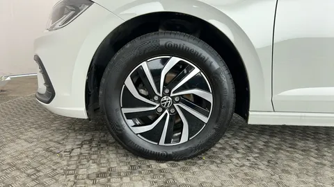 VOLKSWAGEN POLO 1.0 Life