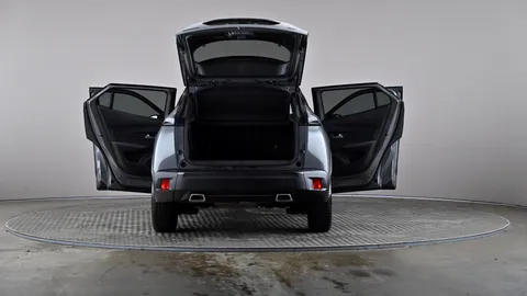 PEUGEOT 2008 1.2 PureTech 130 GT EAT8