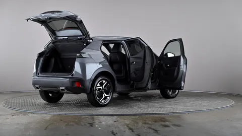 PEUGEOT 2008 1.2 PureTech 130 GT EAT8