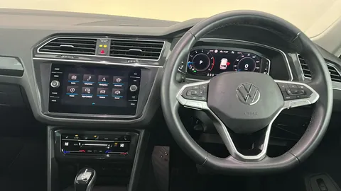 VOLKSWAGEN TIGUAN 1.5 TSI 150 Elegance DSG