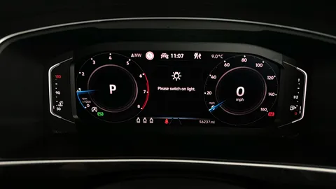 VOLKSWAGEN TIGUAN 1.5 TSI 150 Elegance DSG