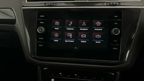 VOLKSWAGEN TIGUAN 1.5 TSI 150 Elegance DSG