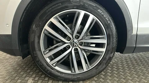 VOLKSWAGEN TIGUAN 1.5 TSI 150 Elegance DSG