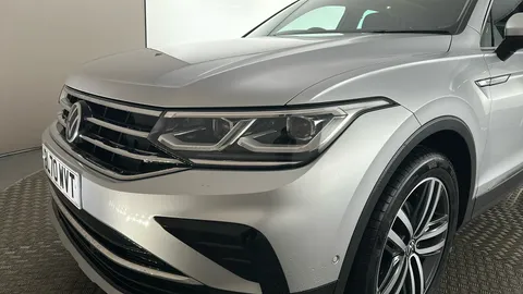 VOLKSWAGEN TIGUAN 1.5 TSI 150 Elegance DSG