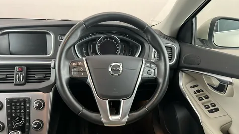 VOLVO V40 T3 [152] Inscription Geartronic