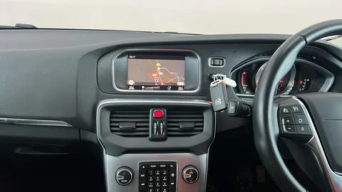 VOLVO V40 T3 [152] Inscription Geartronic