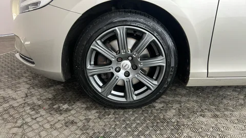 VOLVO V40 T3 [152] Inscription Geartronic