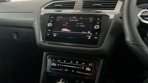 VOLKSWAGEN TIGUAN 1.5 TSI 150 R-Line DSG