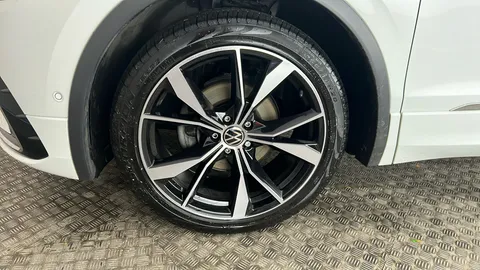 VOLKSWAGEN TIGUAN 1.5 TSI 150 R-Line DSG