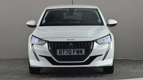 PEUGEOT 208 1.2 PureTech 100 Allure