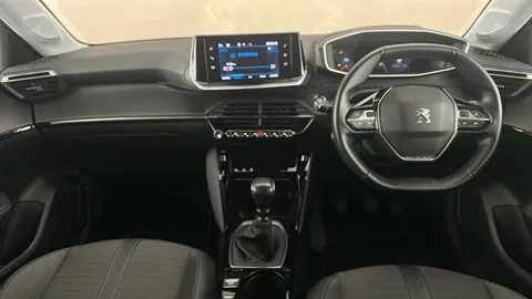 PEUGEOT 208 1.2 PureTech 100 Allure