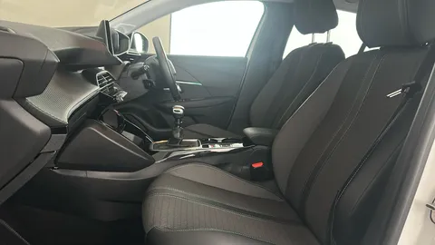 PEUGEOT 208 1.2 PureTech 100 Allure