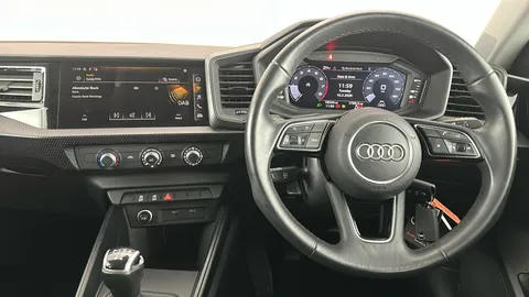 AUDI A1 25 TFSI Technik