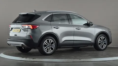 FORD KUGA 1.5 EcoBlue Titanium