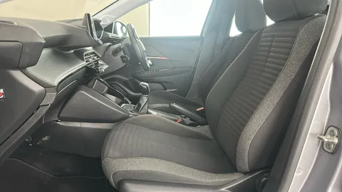 PEUGEOT 208 1.2 PureTech Active Premium