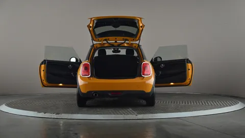 MINI HATCHBACK 1.5 Cooper