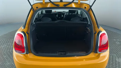 MINI HATCHBACK 1.5 Cooper