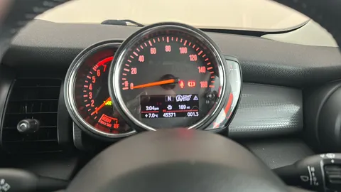 MINI HATCHBACK 1.5 Cooper