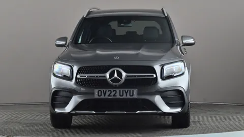 MERCEDES-BENZ GLB GLB 200 AMG Line 7G-Tronic