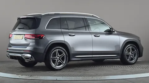 MERCEDES-BENZ GLB GLB 200 AMG Line 7G-Tronic