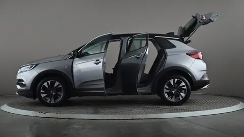VAUXHALL GRANDLAND X 1.2 Turbo Sport Nav