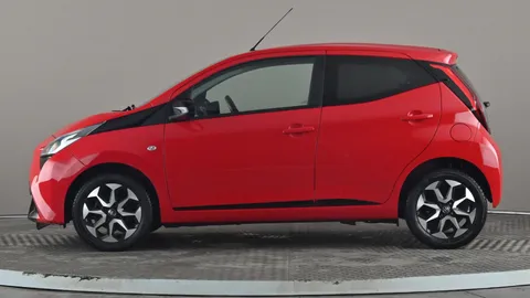 TOYOTA AYGO 1.0 VVT-i X-Trend