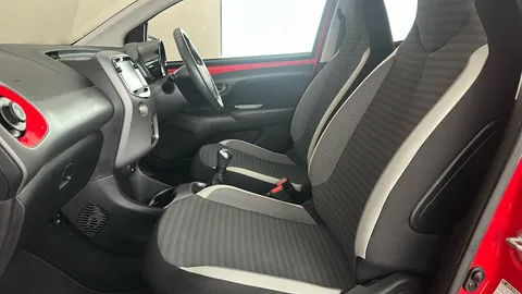 TOYOTA AYGO 1.0 VVT-i X-Trend