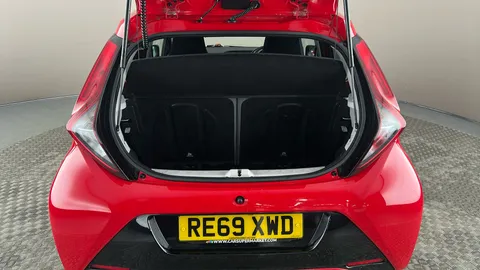 TOYOTA AYGO 1.0 VVT-i X-Trend