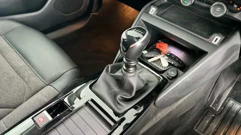 CITROEN C4 1.2 PureTech [130] C-Series Edition