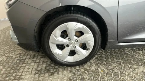 SUZUKI SWIFT 1.2 Mild Hybrid Motion