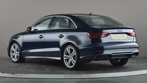 AUDI A3 35 TFSI S Line