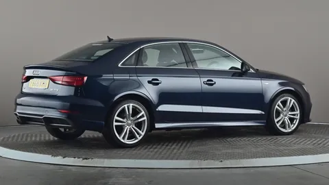 AUDI A3 35 TFSI S Line