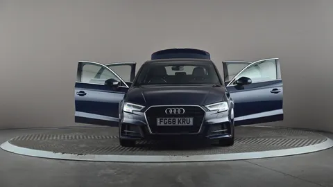 AUDI A3 35 TFSI S Line