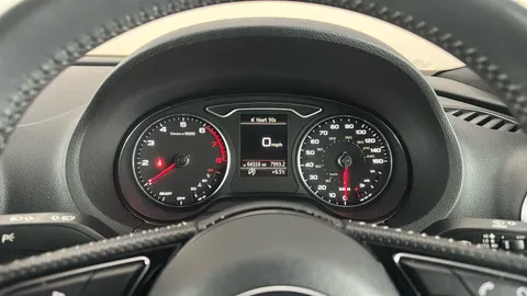 AUDI A3 35 TFSI S Line