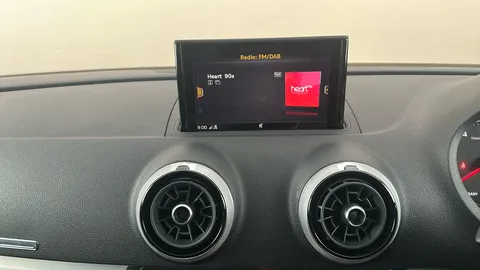 AUDI A3 35 TFSI S Line