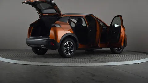 PEUGEOT 2008 1.2 PureTech 130 Allure Premium EAT8