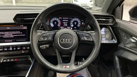 AUDI A3 35 TFSI S Line S Tronic