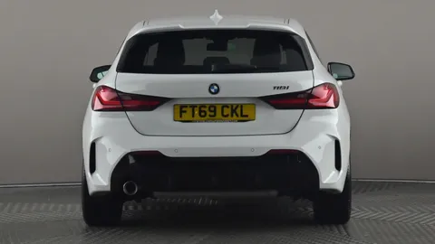 BMW 1 SERIES 118i M Sport [Plus Pack]